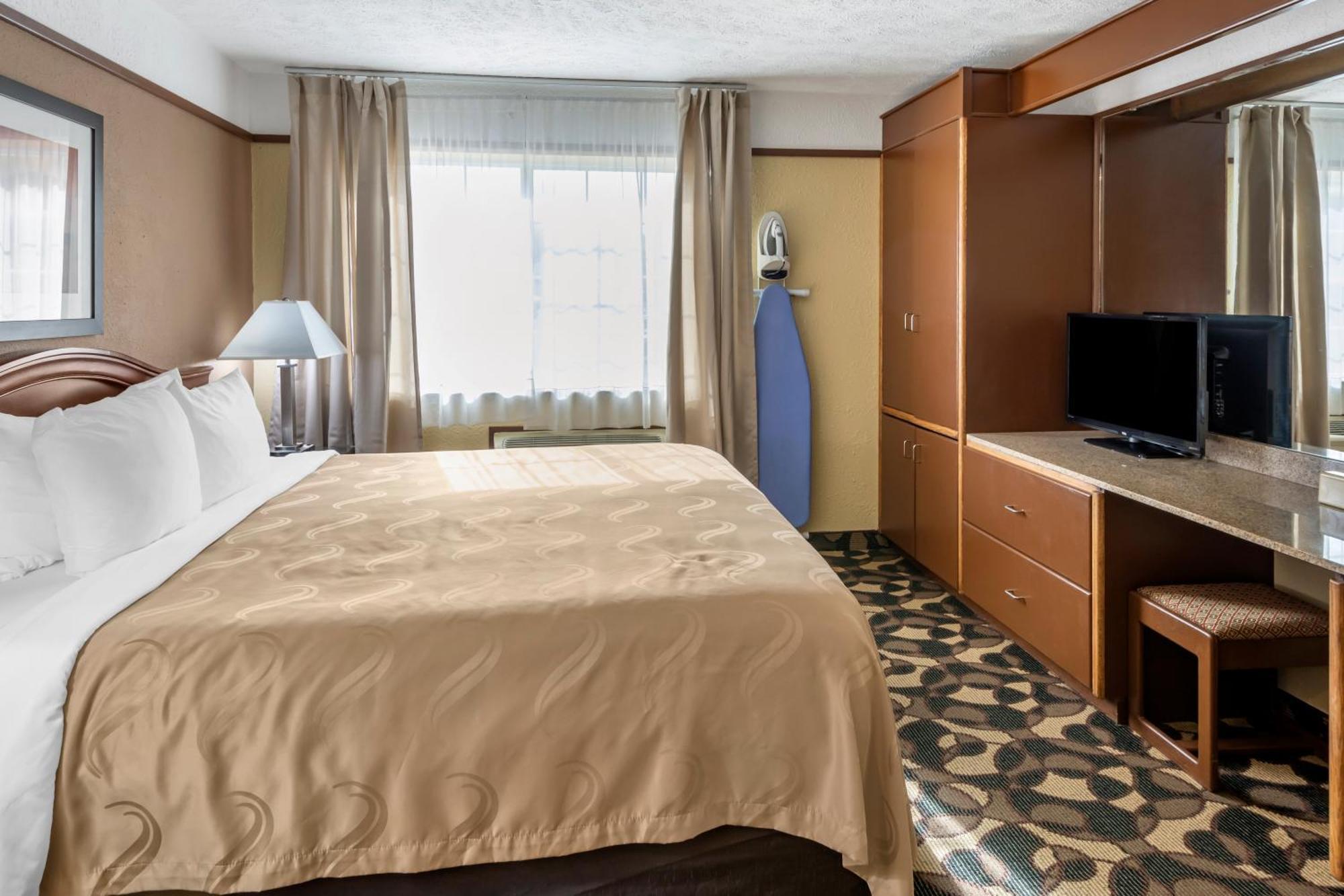 Quality Inn Paradise Creek Pullman Room photo
